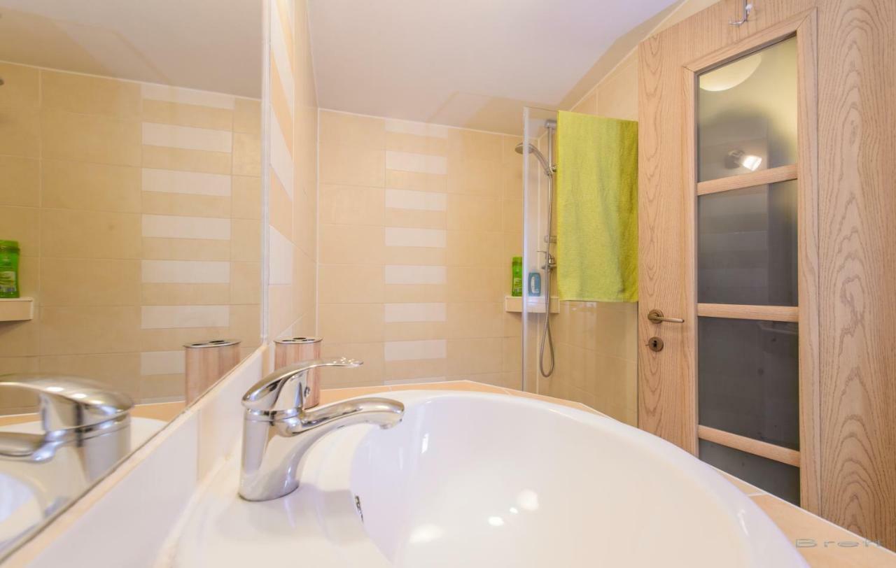 Mango Rooms Brasov Ngoại thất bức ảnh